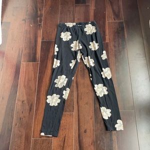 Old Navy medium black leggings with white floral print
